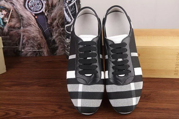 Burberry Fashion Men Sneakers--056